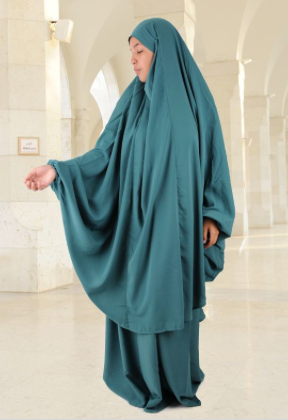 This image taken from an online Muslim clothing site (www.muslim-shop.com).